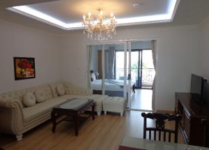 ハノイ賃貸アパート【日本人向け】ハイバーチュン区Mai Hac De通りの1LDKサービスアパート