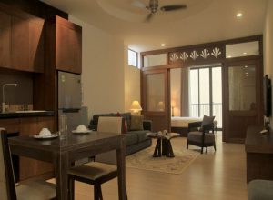 ハノイ賃貸アパート: ホアンキエム区Truong Han Sieu通りの魅力的な1LDKサービスアパート