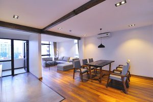 ハノイ賃貸アパート – タイホー区ダンタイマイ通り近く湖を望む2LDK賃貸物件