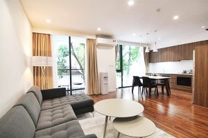 ハノイ賃貸アパート – 美しい湖近くタイホー地区2LDKサービスアパートメント