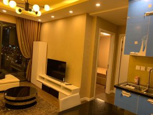 ハノイ賃貸アパート – Tran Duy Hung通り2ベッドルーム賃貸アパート 家具付き、理想的な生活を実現