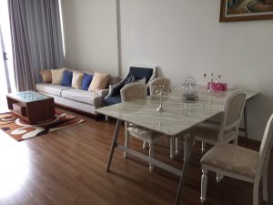 ハノイ賃貸アパート – Vinhomes Nguyen Chi Thanhの贅沢な3LDK賃貸アパート