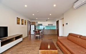 ハノイ賃貸アパート – タイホー区の日本人向け2LDK、Nhat Chieuサービスアパート