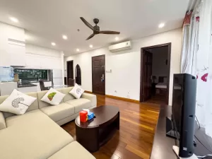 ハノイ 日本人向け アパート｜Kim Ma通りバルコニー付き2ベッドルーム賃貸アパート