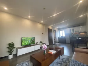 ハノイのTay Ho（タイホー）区、Lac Long Quan通りにある格安1ベッドルームサービスアパート