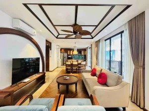 日本人向け3LDKサービスアパート：Tay Ho（タイホー）区、To Ngoc Van通り