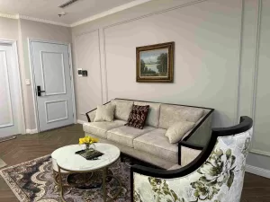 日本人専用！Tay Ho（タイホー）区の湖畔ビュー2ベッドルームサービスアパート、Xuan Dieu通り