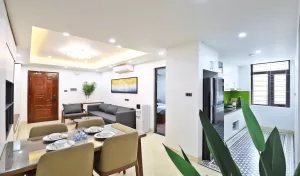 ハノイ賃貸アパート – タイホー区Xuan La通りの2LDKサービスアパート、快適な居住空間
