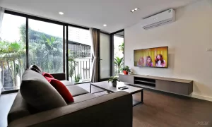 ハノイ賃貸アパート | タイホー区トーゴックバン通りの1ベッドサービスアパート – 日本人ビジネスマンに最適