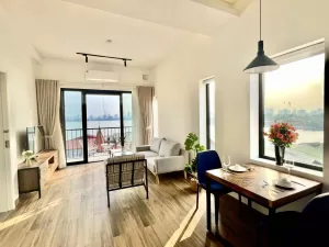 ハノイ賃貸アパート | タイホー区のサービスアパート: Tu Hoa通りでの静かな1ベッドルーム生活