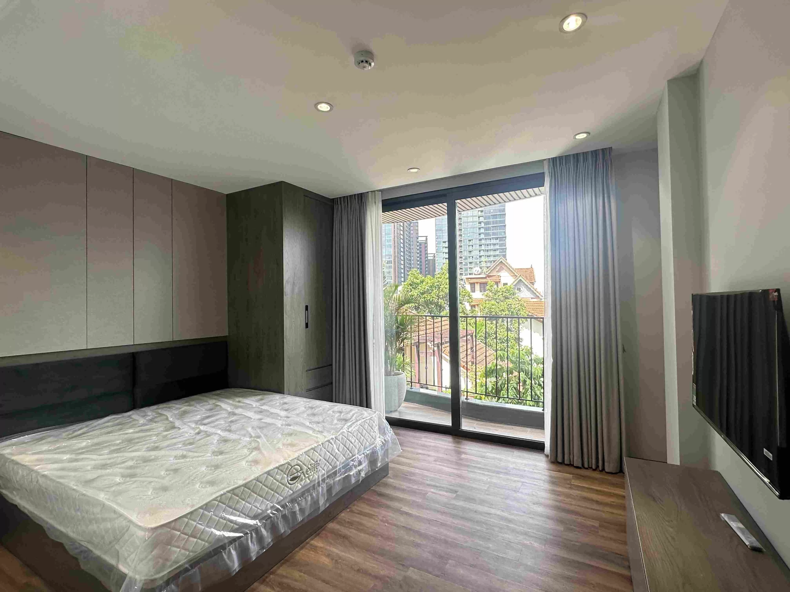 2-Bedroom Serviced Apartment for Rent in Tay Ho District, Hanoi