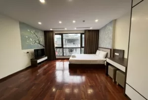 ハノイ・バーディン区の新築サービスアパート – 家具付き1LDK・月額850USD【静かな住宅街】