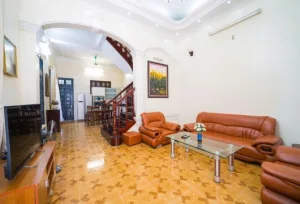 ハノイ賃貸アパート｜バーディン区ブオイ通りの4階建て貸家（4寝室・75㎡/階）