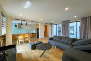 西湖の高級賃貸住宅 4LDK 200㎡ 家具付き